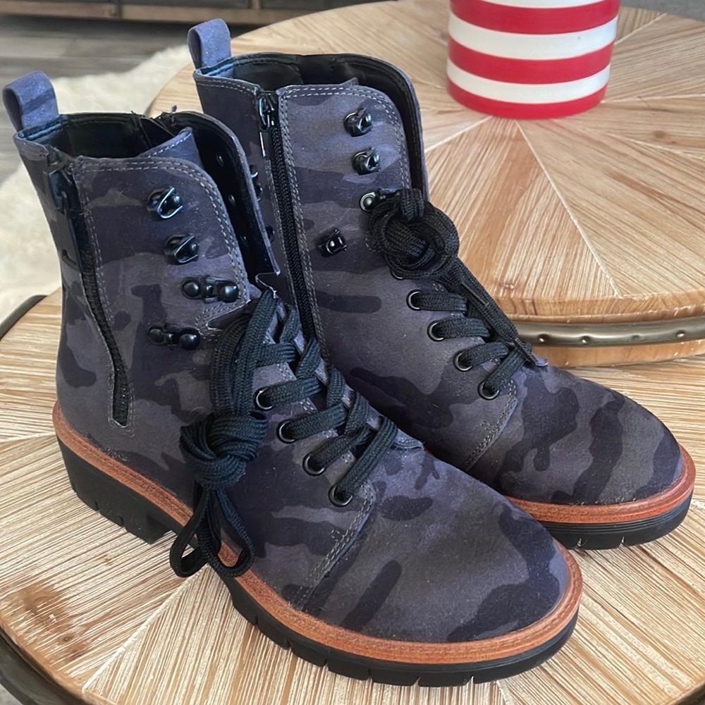 MiA Camo Ankle Boots